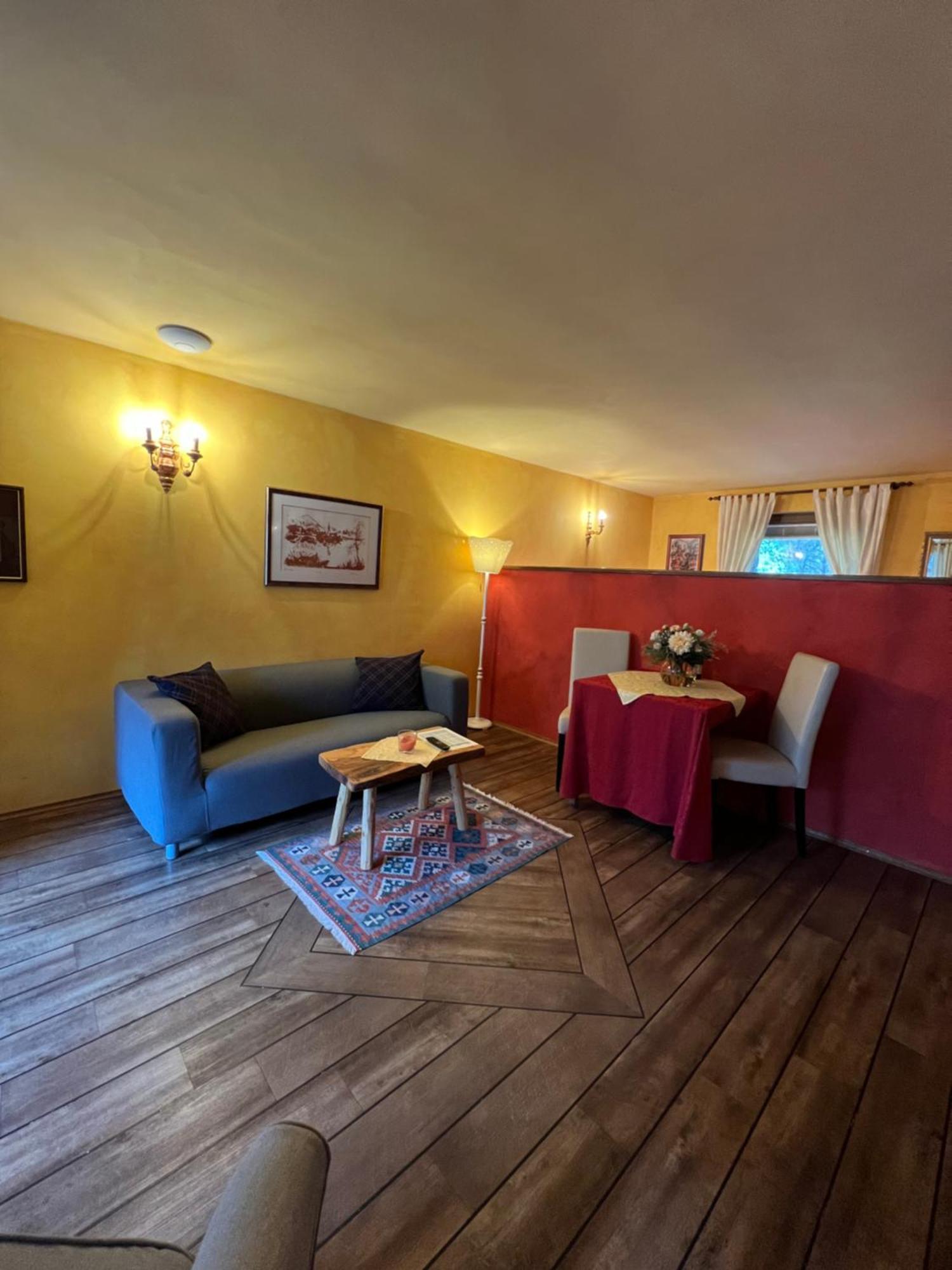 Apartments Kokl - Adults Only Radovljica Esterno foto