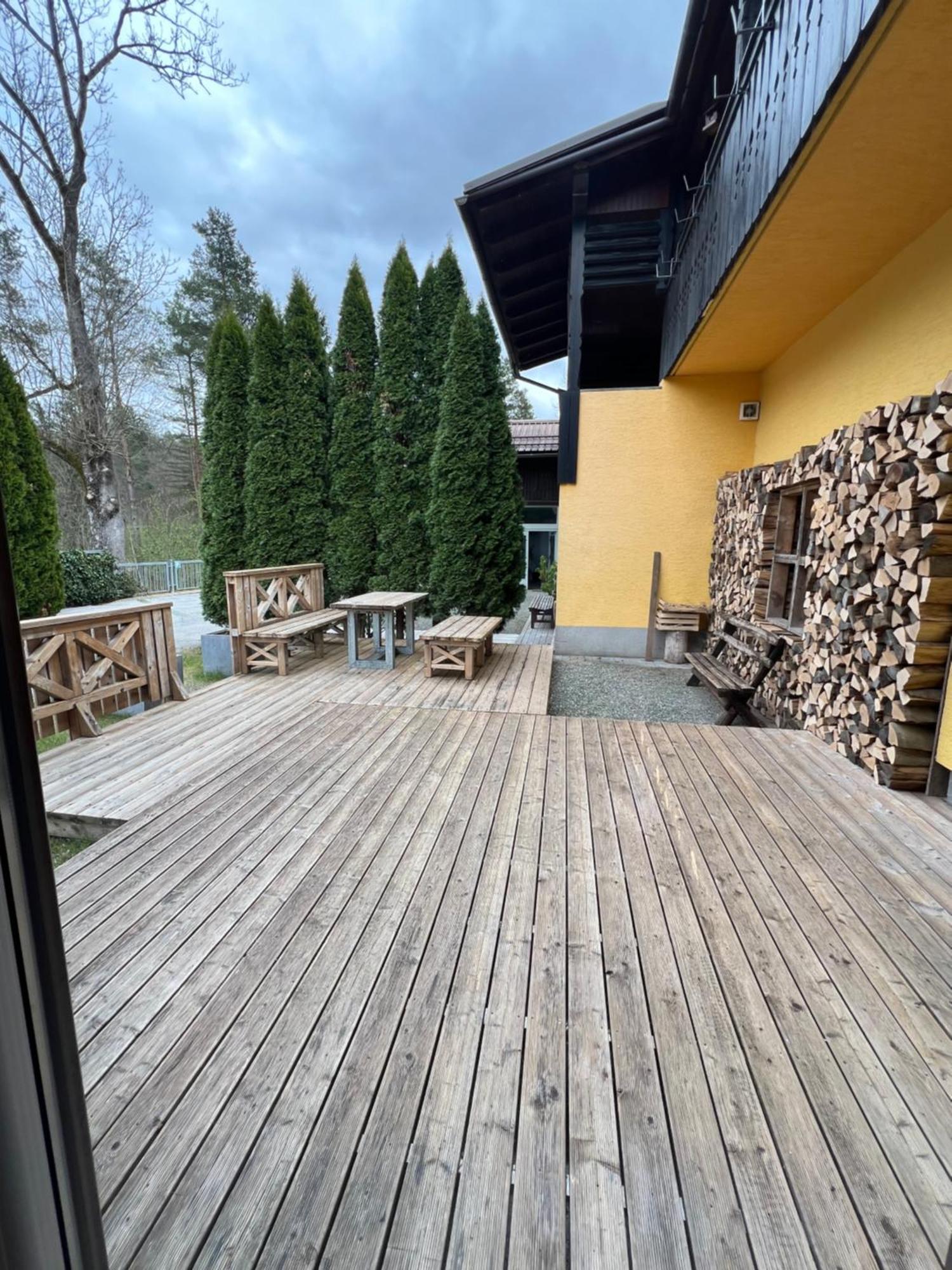 Apartments Kokl - Adults Only Radovljica Esterno foto