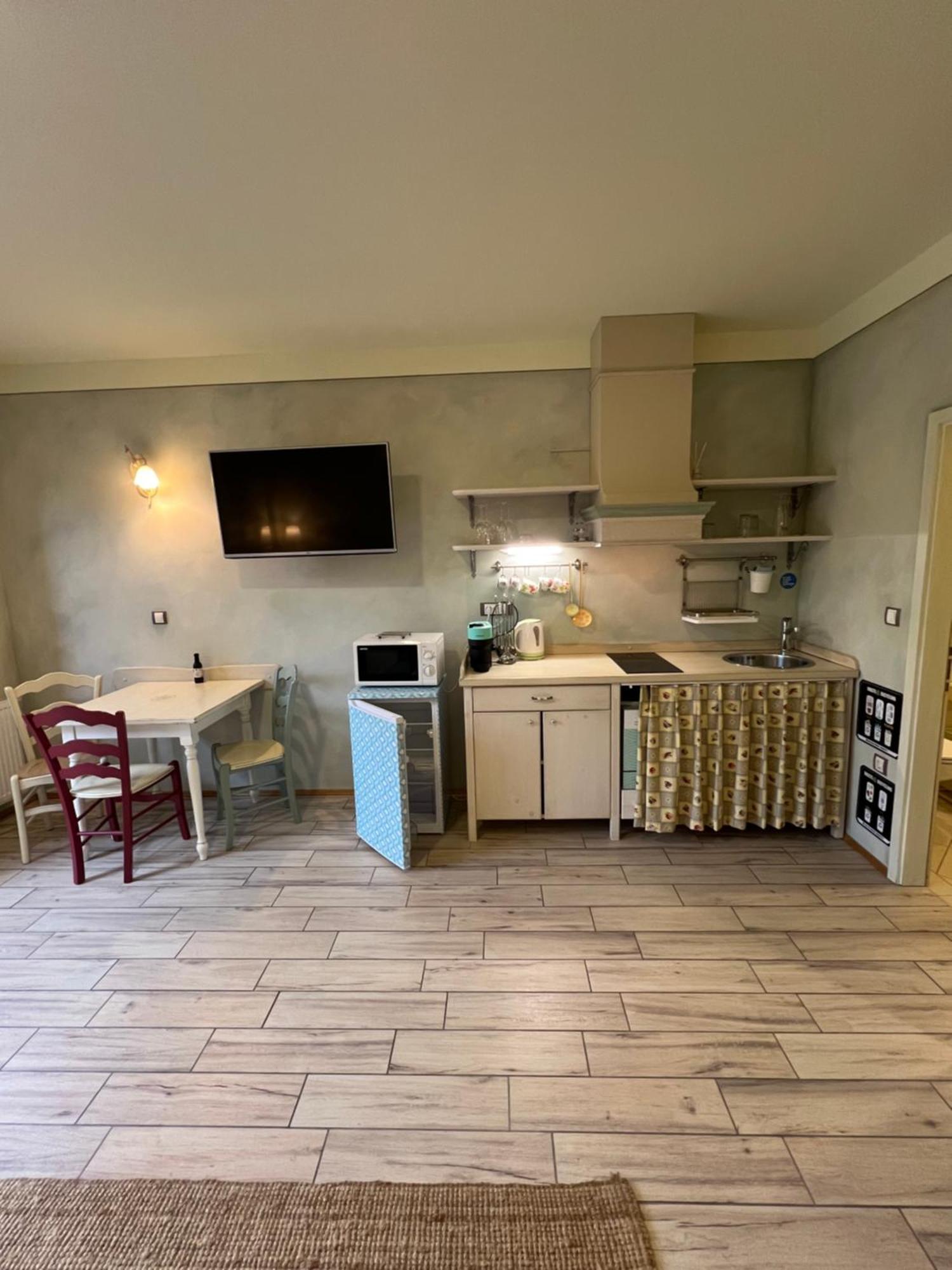 Apartments Kokl - Adults Only Radovljica Camera foto